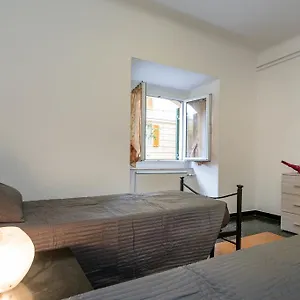 Spianata Castelletto Apartment Genoa
